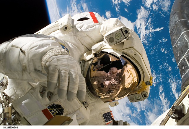 Kiedy można wyjść na pierwszy spacer z noworodkiem? Kiedy można wyjść na pierwszy spacer z noworodkiem?